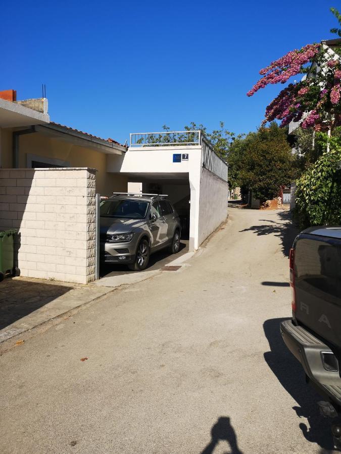 Donji Okrug  Apartman Nino מראה חיצוני תמונה